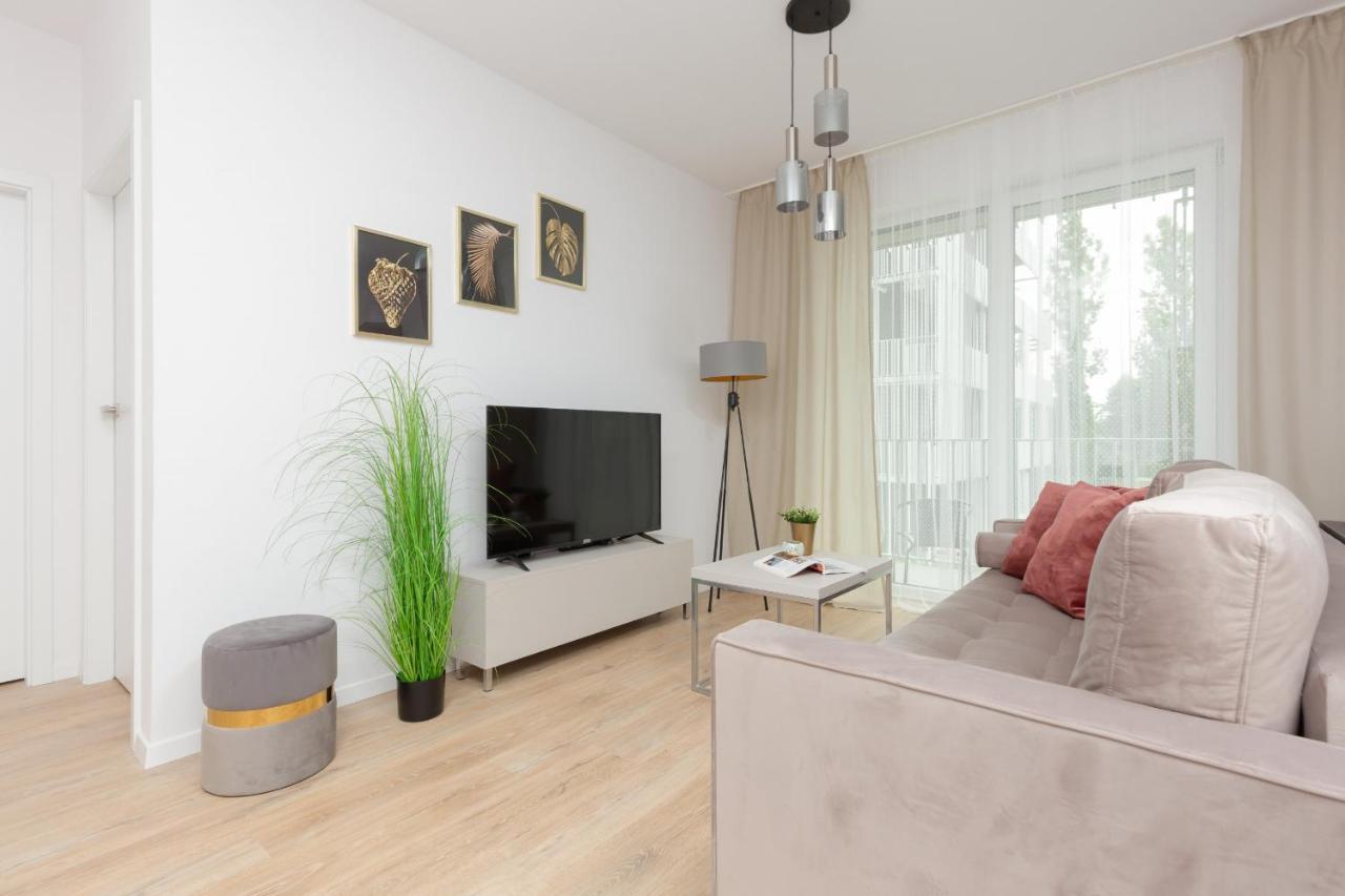 Stacja Wola Apartment Guminska By Noclegi Renters 华沙 外观 照片