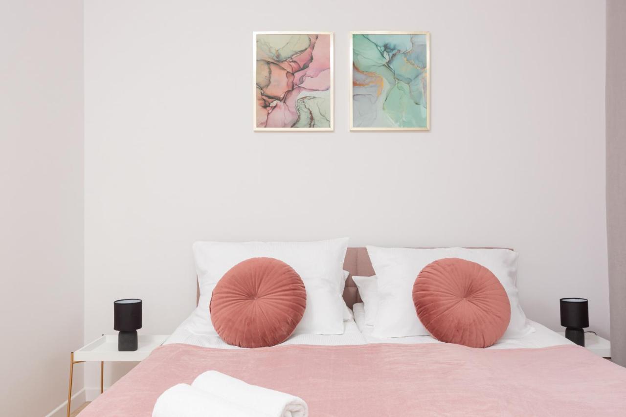 Stacja Wola Apartment Guminska By Noclegi Renters 华沙 外观 照片