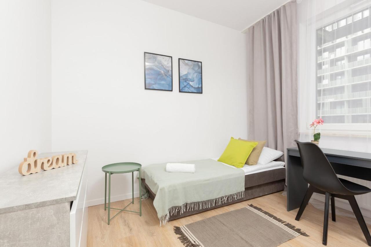 Stacja Wola Apartment Guminska By Noclegi Renters 华沙 外观 照片